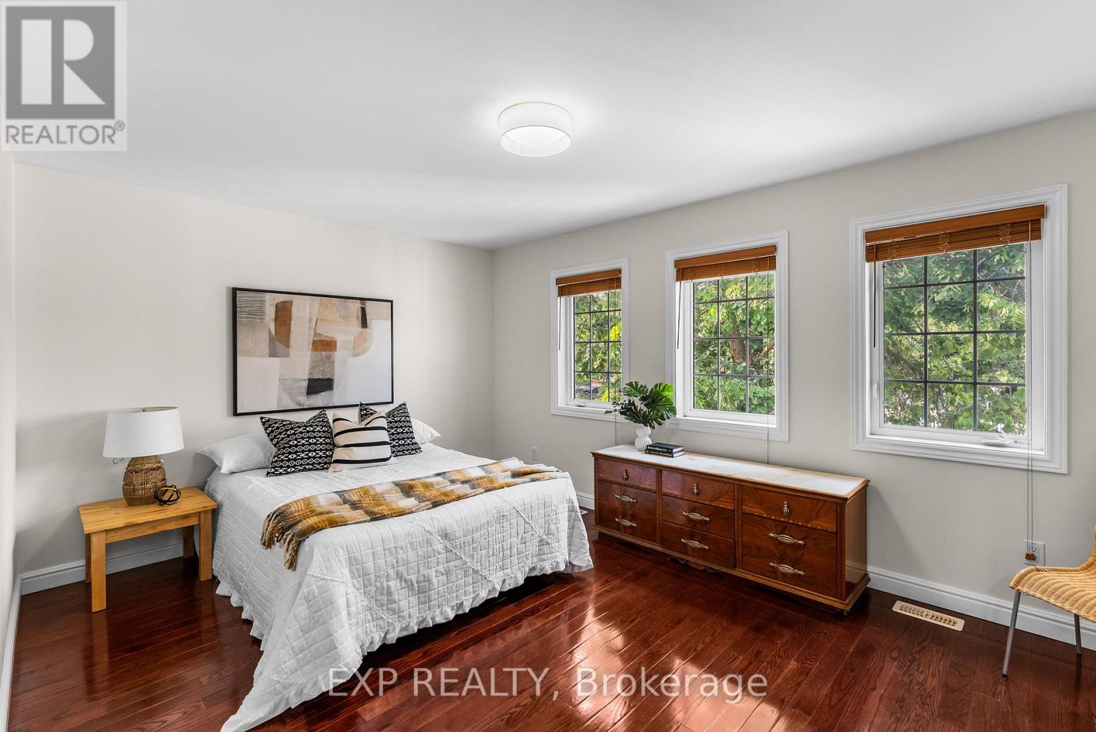 371 Raines Street, Georgina, Ontario  L4P 3C8 - Photo 29 - N12328186