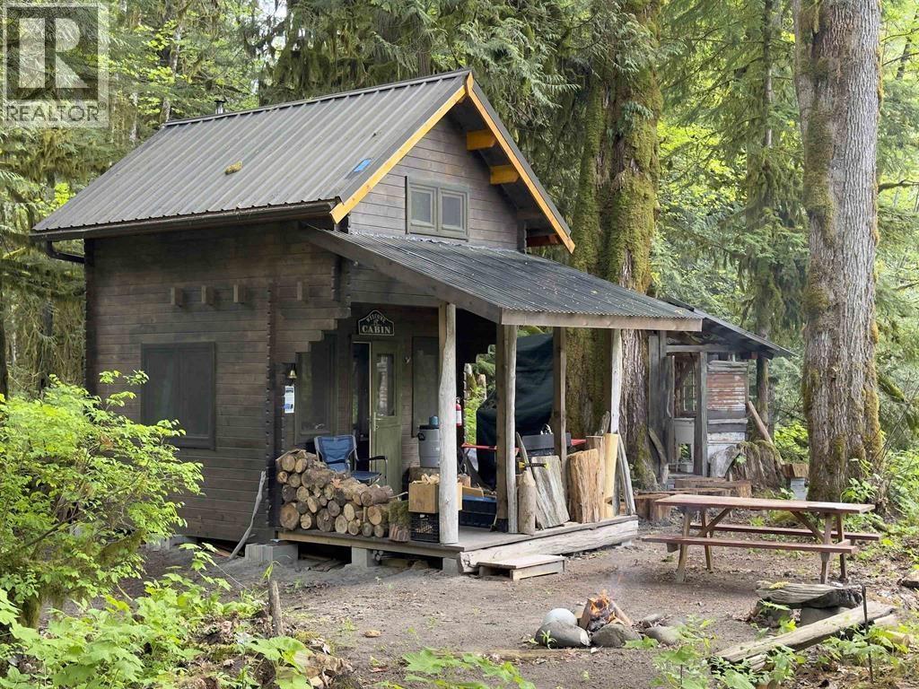 1184 Squamish River Way, Squamish, British Columbia  V8B 0G3 - Photo 6 - R3031674