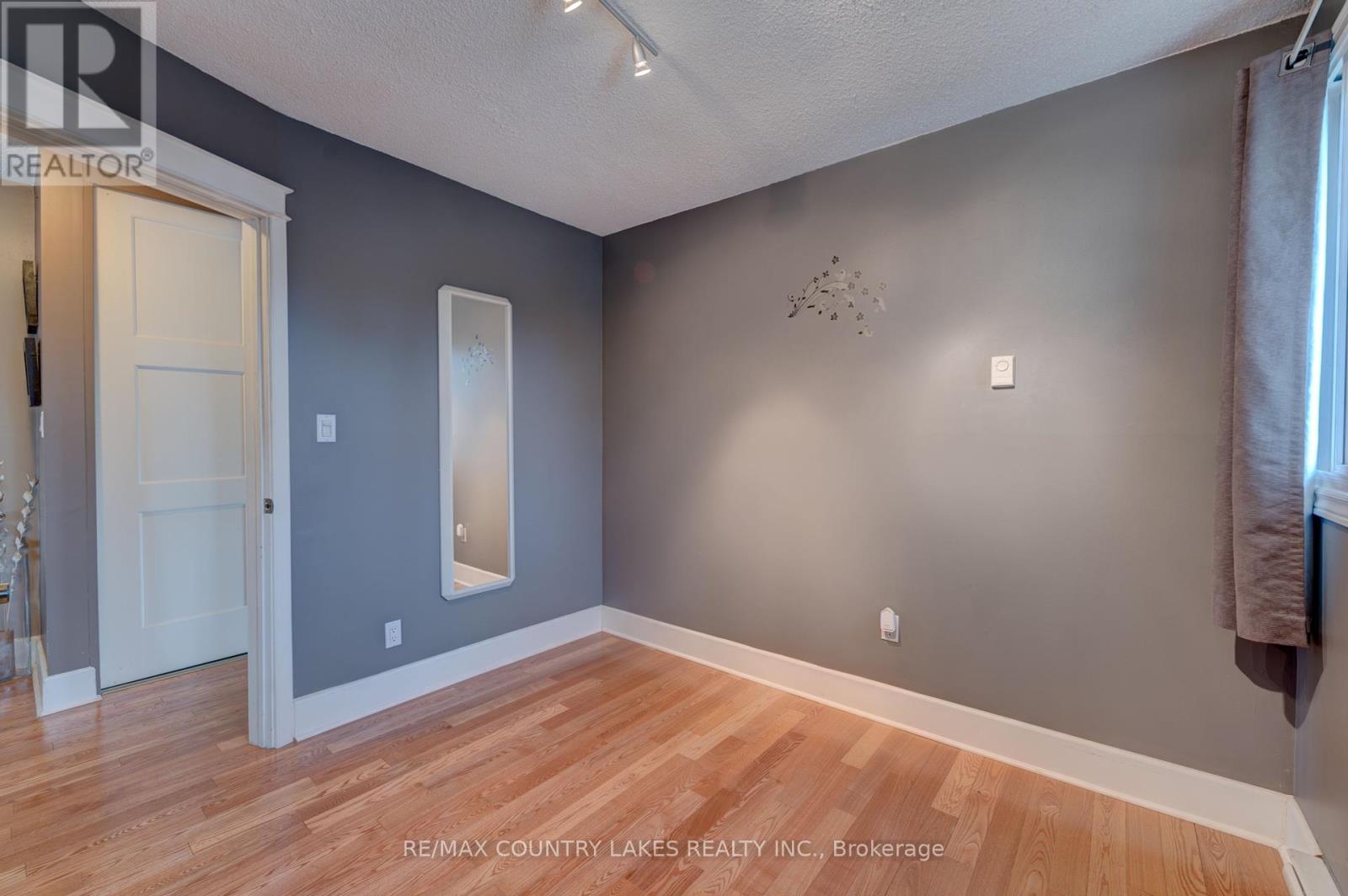 1 - 4 Paradise Boulevard, Ramara, Ontario  L0K 1B0 - Photo 22 - S12363255