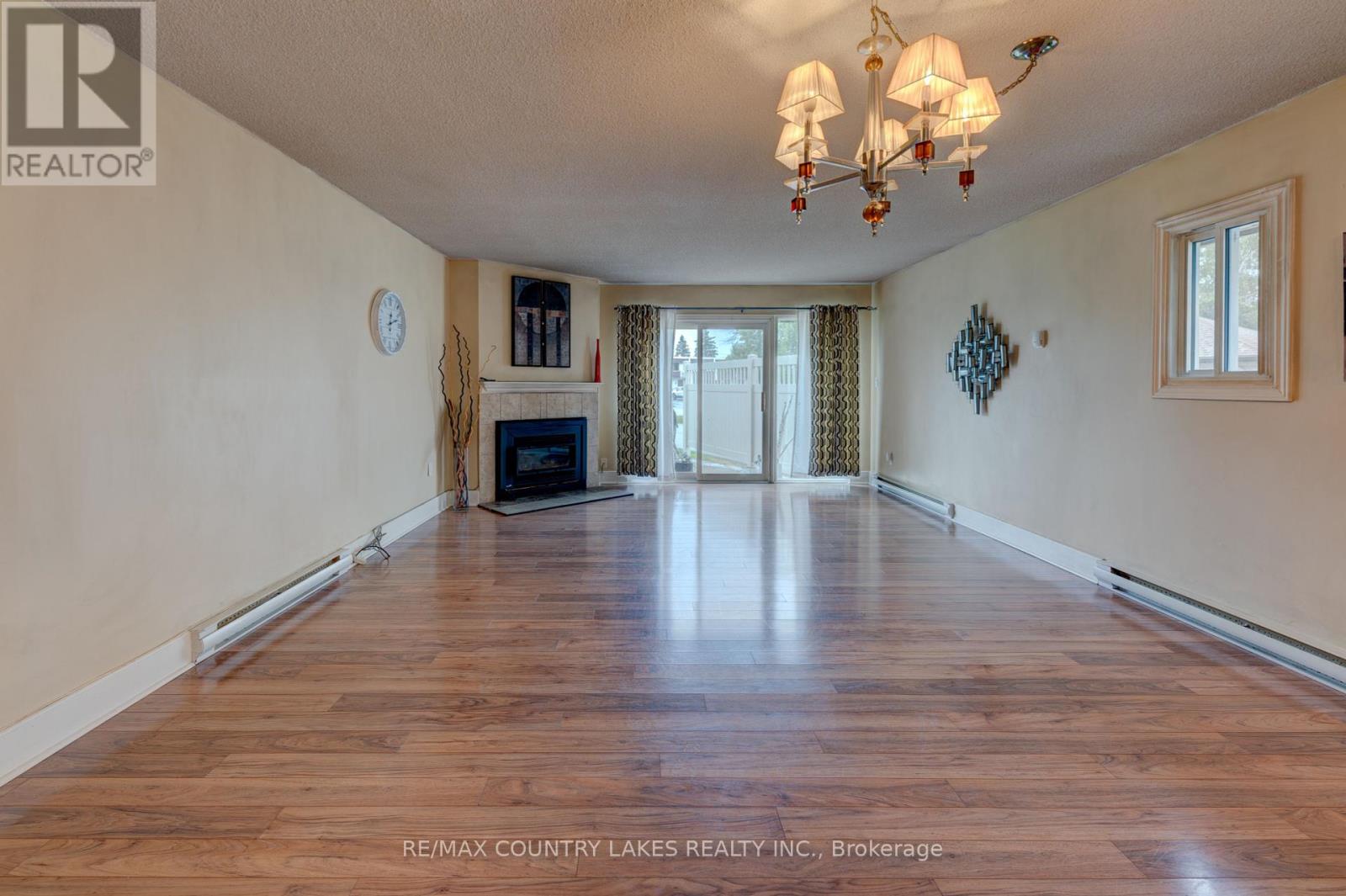 1 - 4 Paradise Boulevard, Ramara, Ontario  L0K 1B0 - Photo 11 - S12363255
