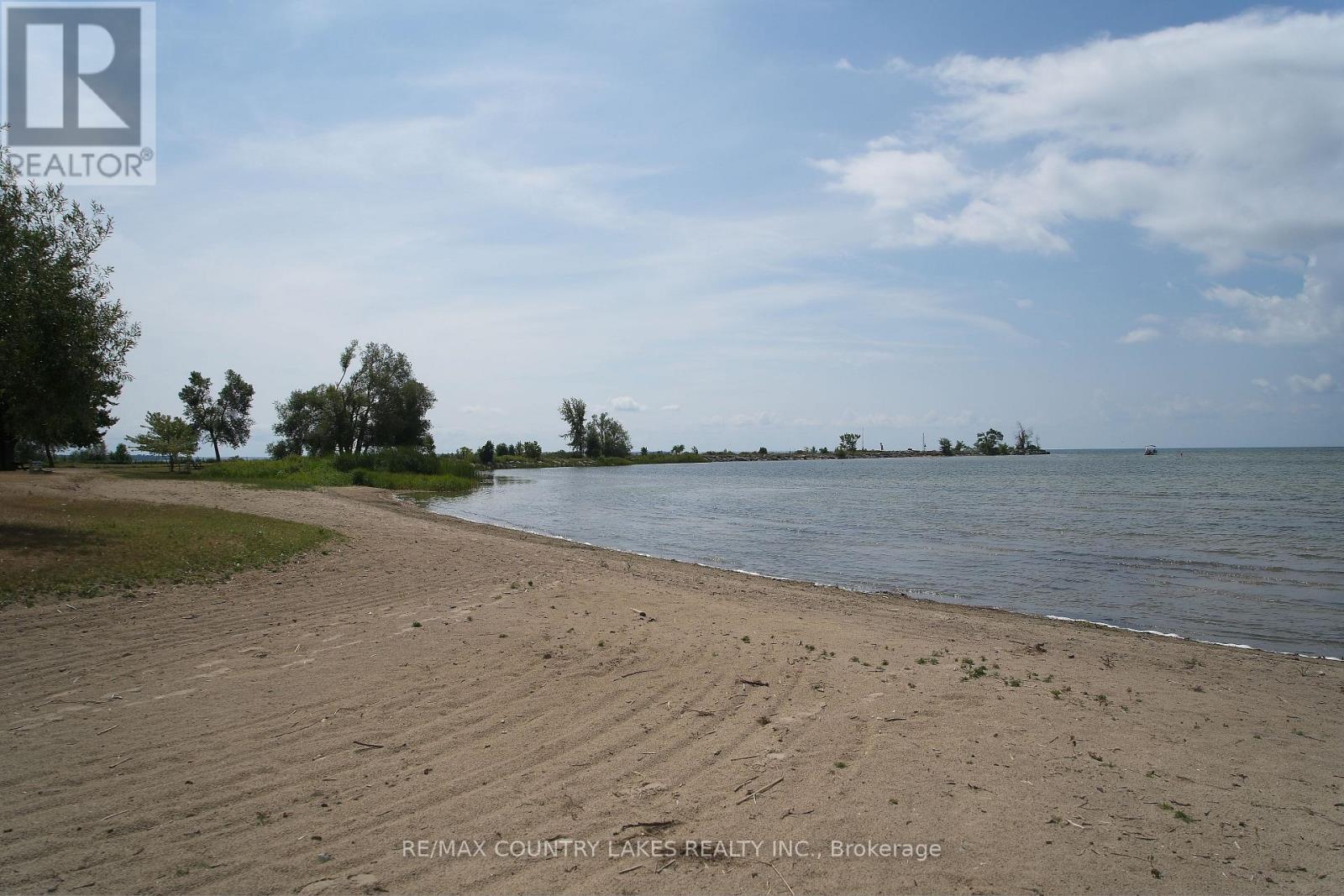 1 - 4 Paradise Boulevard, Ramara, Ontario  L0K 1B0 - Photo 35 - S12363255
