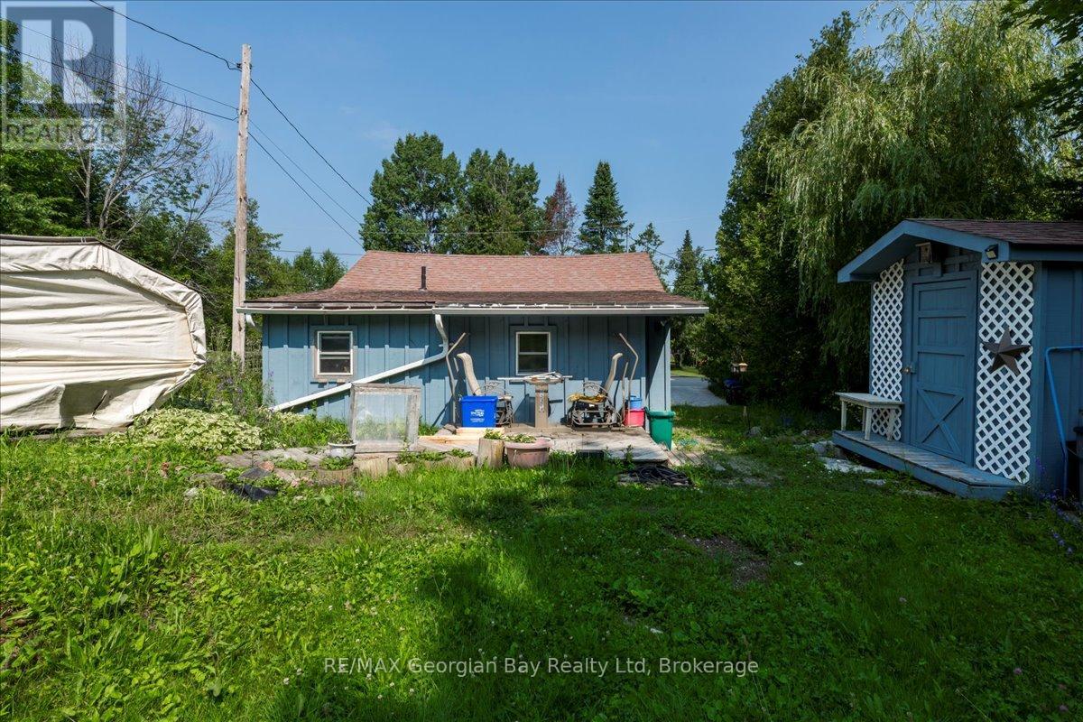 21 Grandview Road, Tay, Ontario  L0K 1R0 - Photo 22 - S12293057