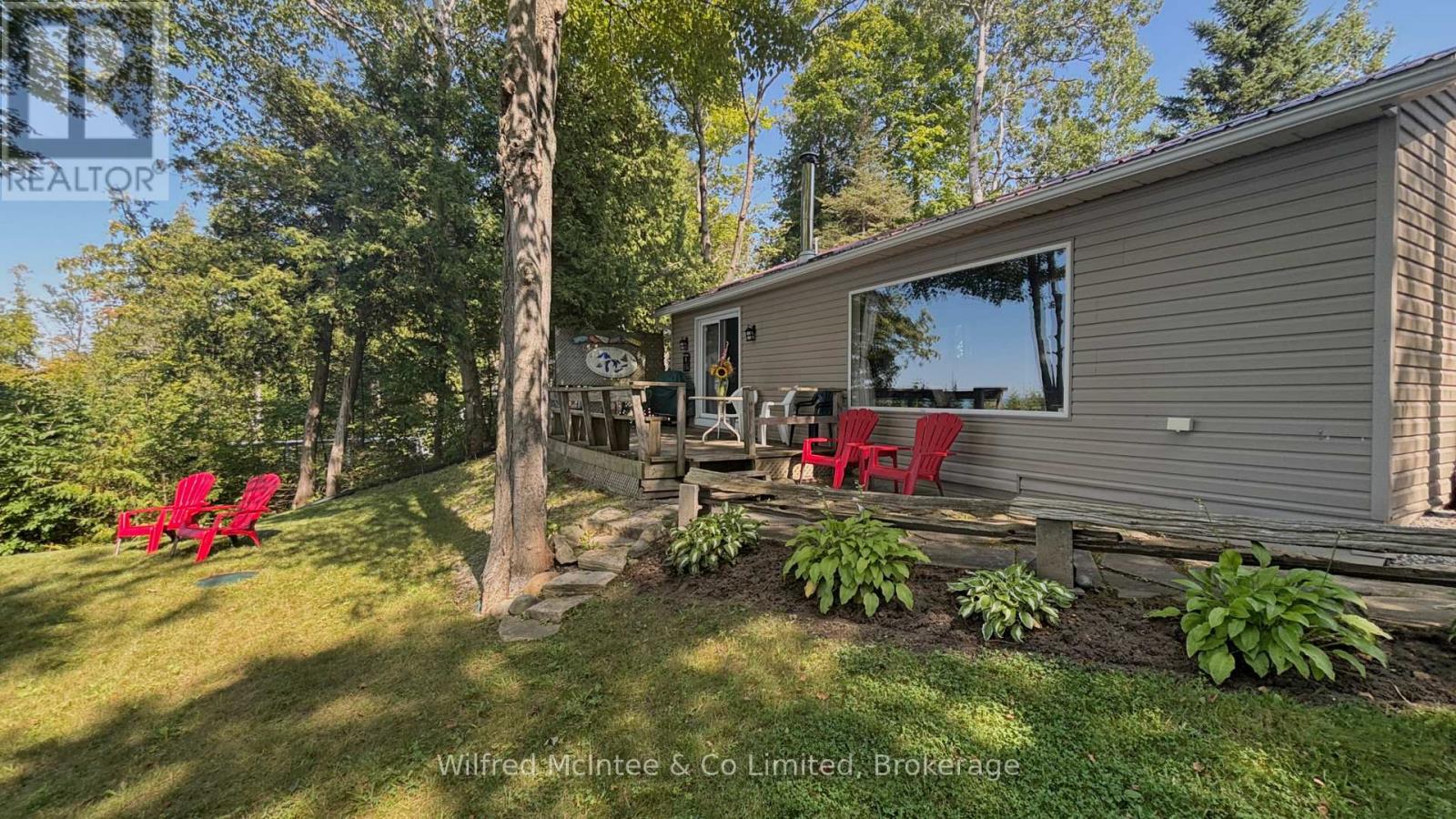 61 Wahbezee Drive, Native Leased Lands, Ontario  N0H 2G0 - Photo 13 - X12363711
