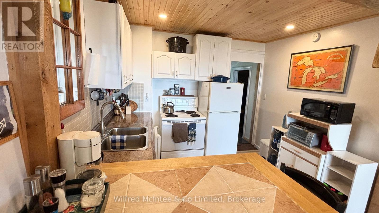 61 Wahbezee Drive, Native Leased Lands, Ontario  N0H 2G0 - Photo 26 - X12363711