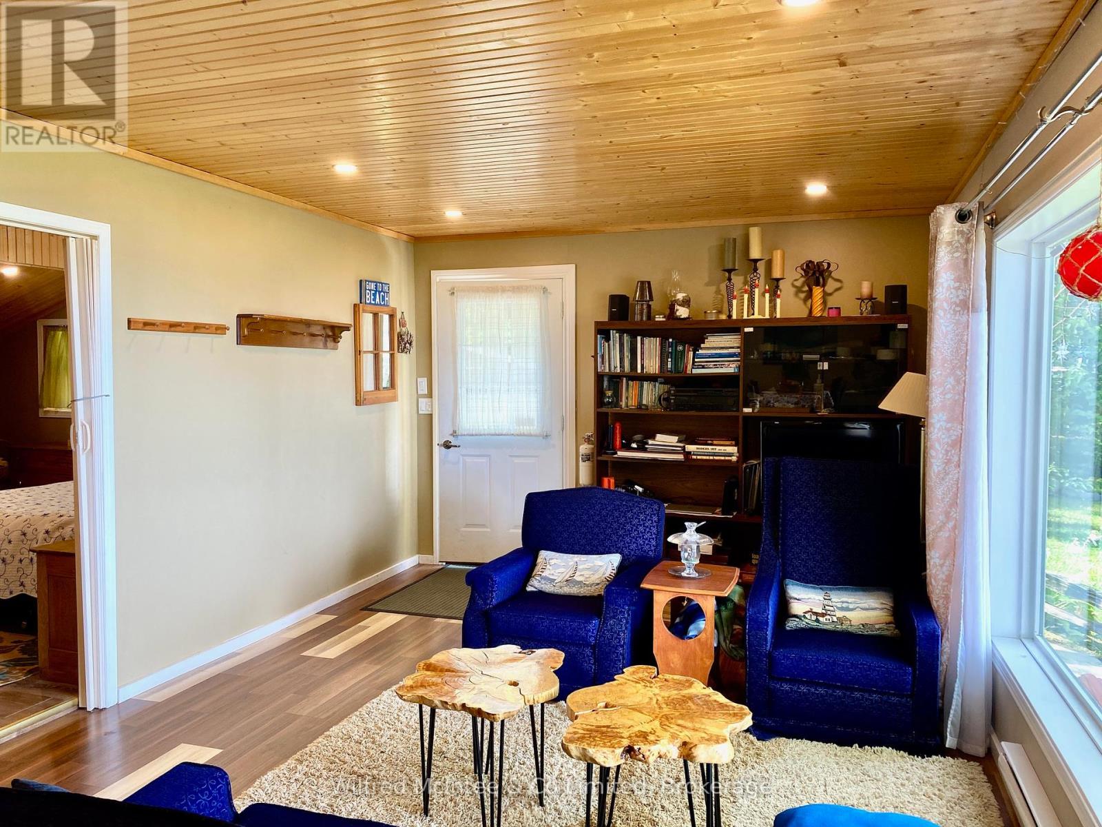 61 Wahbezee Drive, Native Leased Lands, Ontario  N0H 2G0 - Photo 31 - X12363711