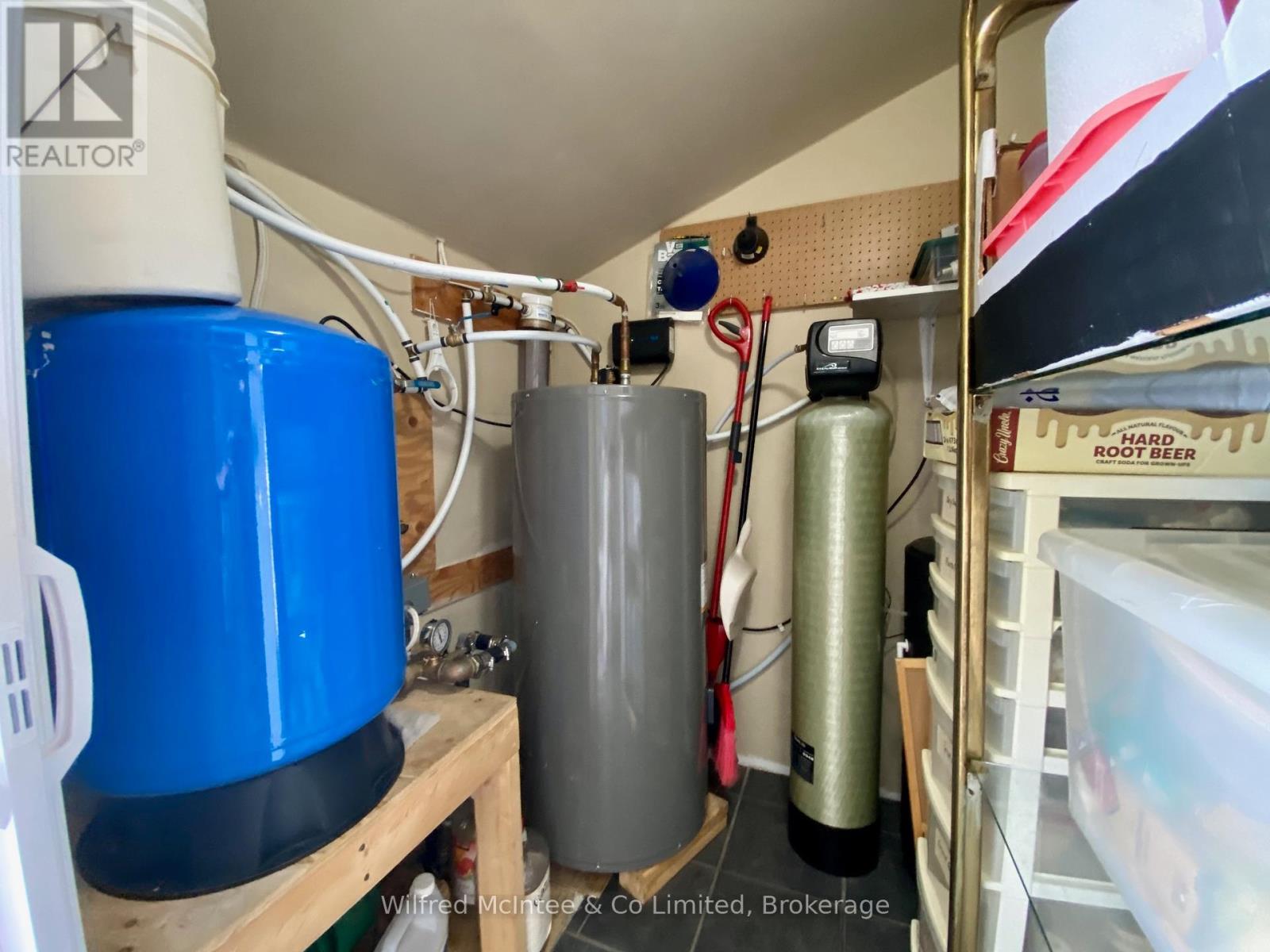 61 Wahbezee Drive, Native Leased Lands, Ontario  N0H 2G0 - Photo 40 - X12363711