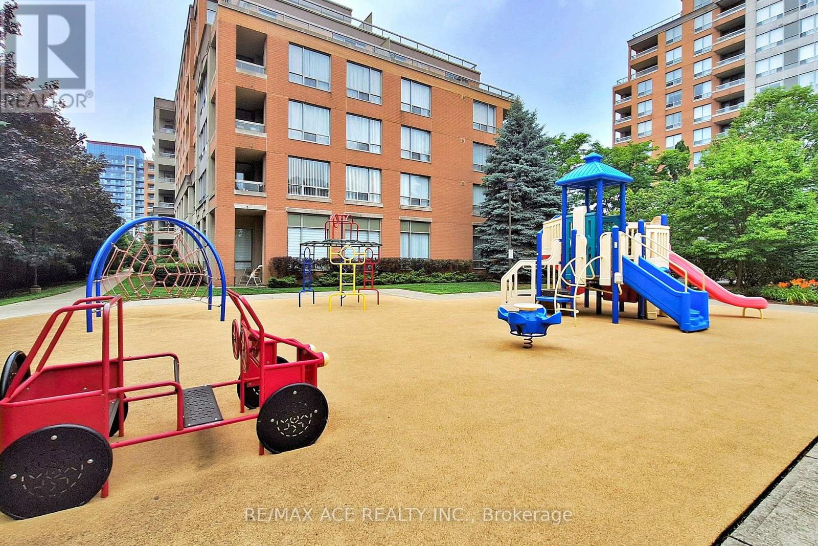 1108 - 29 Northern Heights Drive, Richmond Hill, Ontario  L4B 4L8 - Photo 48 - N12324516