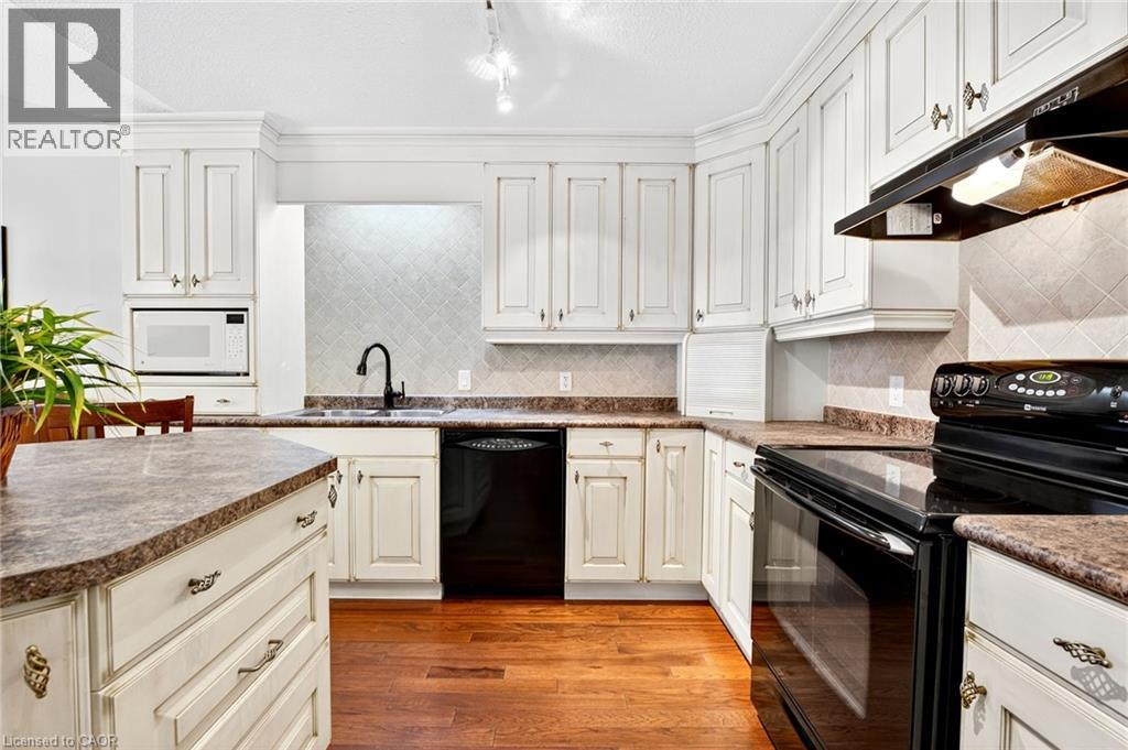 605 Welland Avenue Unit# 33, St. Catharines, Ontario  L2M 7Z7 - Photo 5 - 40760459
