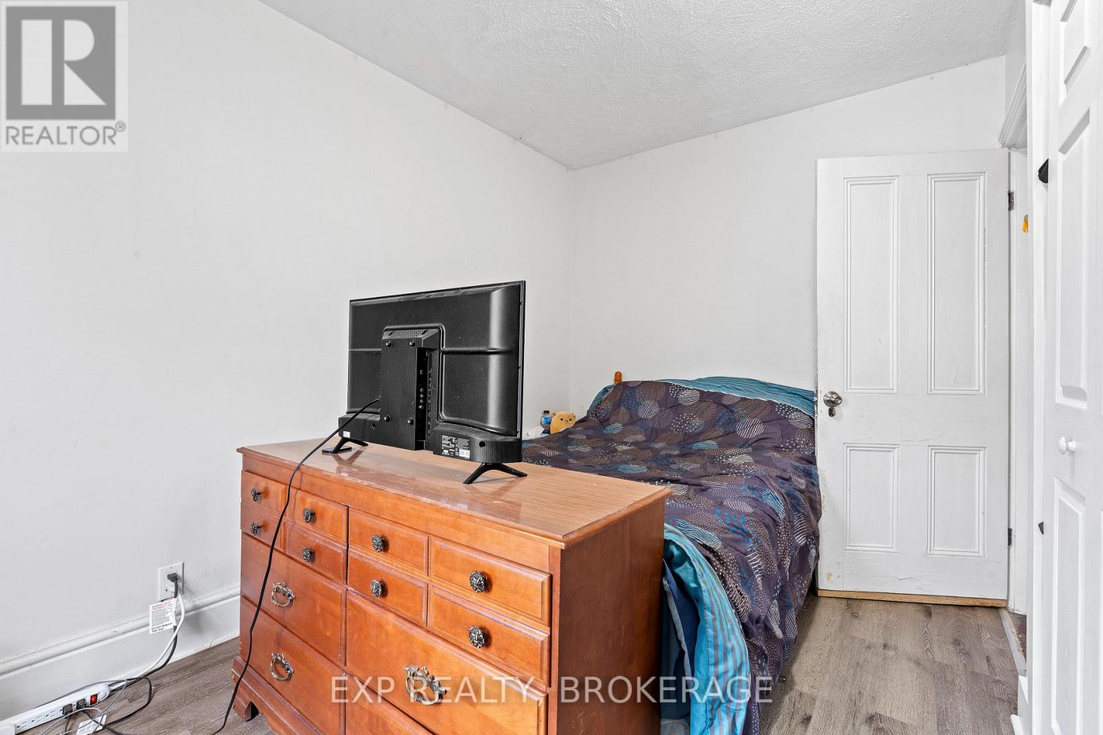 212 Rideau Street, Kingston, Ontario  K7K 3A4 - Photo 20 - X12364534