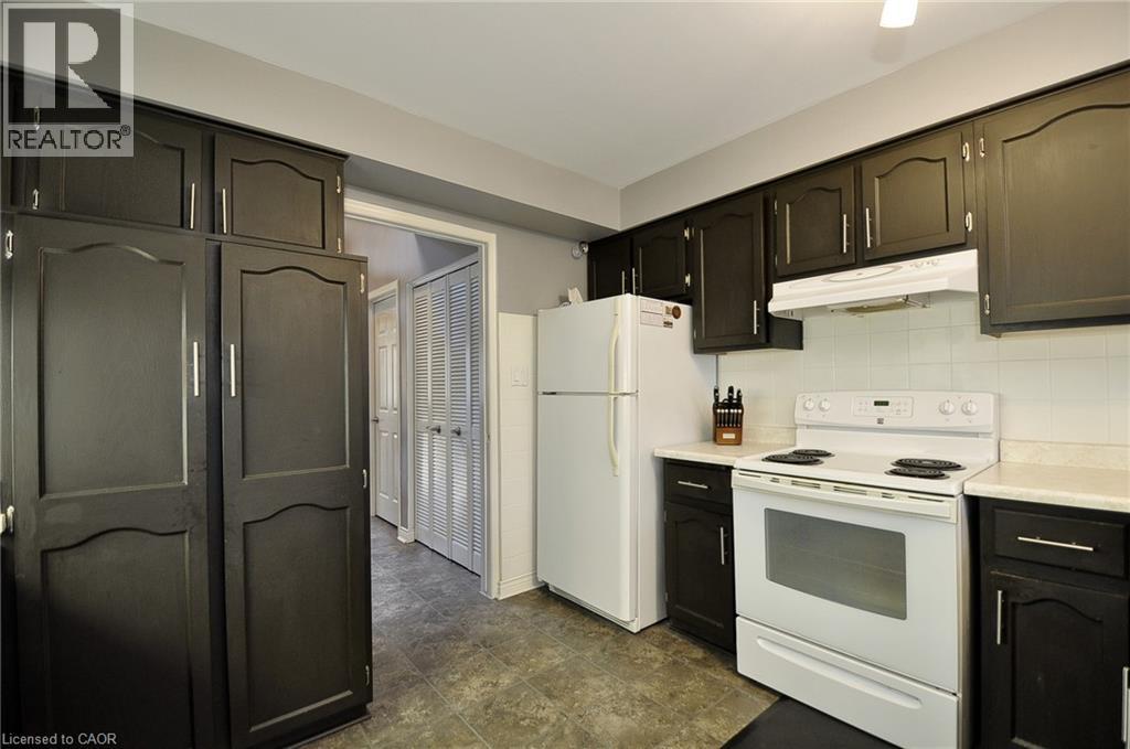 47 Stoke Court, Kitchener, Ontario  N2N 1Z5 - Photo 16 - 40751695