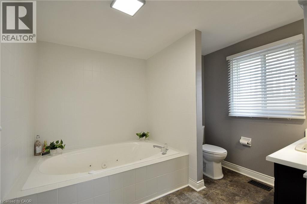 47 Stoke Court, Kitchener, Ontario  N2N 1Z5 - Photo 29 - 40751695