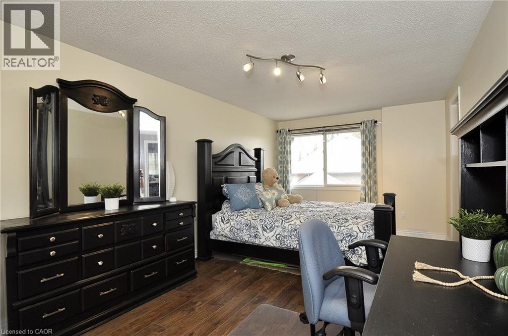 47 Stoke Court, Kitchener, Ontario  N2N 1Z5 - Photo 30 - 40751695