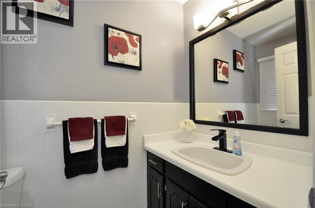 47 Stoke Court, Kitchener, Ontario  N2N 1Z5 - Photo 25 - 40751695