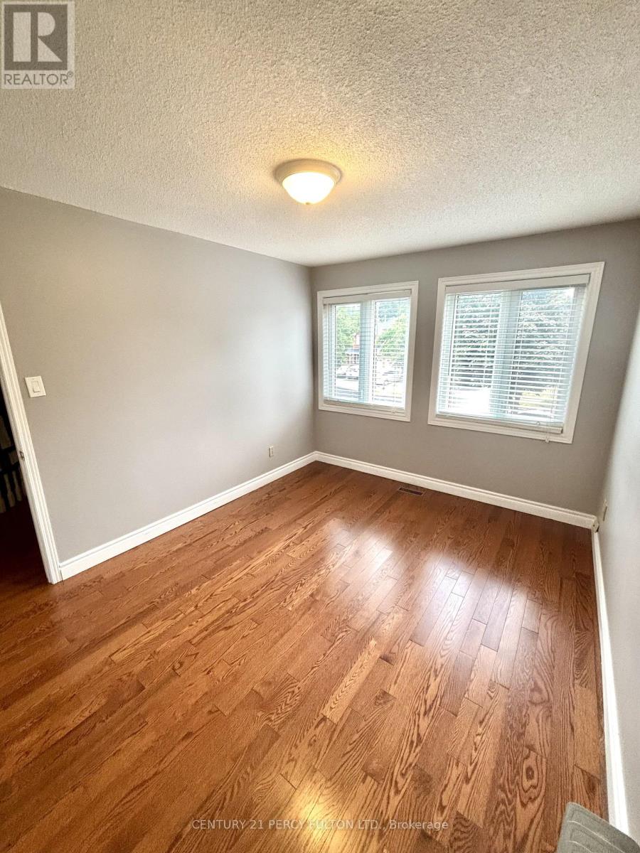 1638 Melman Street, Pickering, Ontario  L1X 2C5 - Photo 3 - E12364445