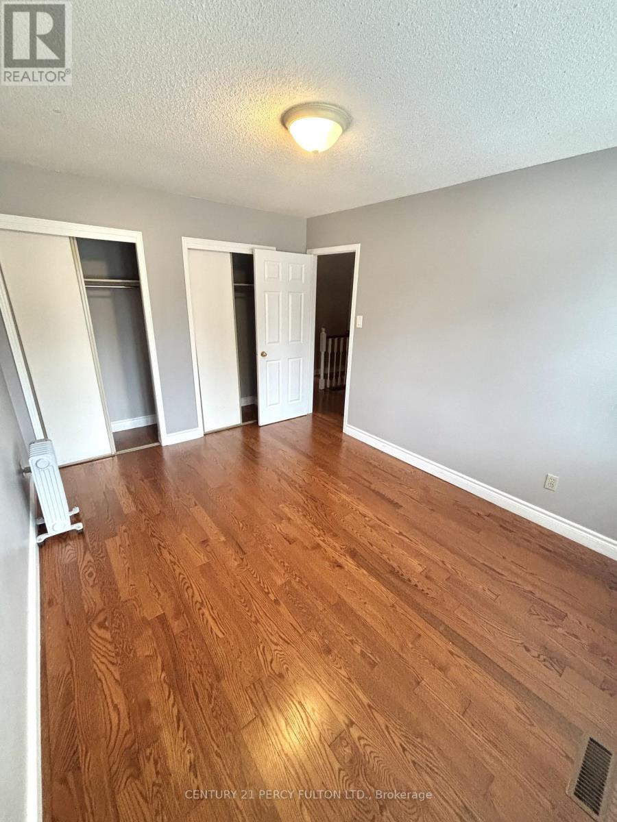 1638 Melman Street, Pickering, Ontario  L1X 2C5 - Photo 4 - E12364445