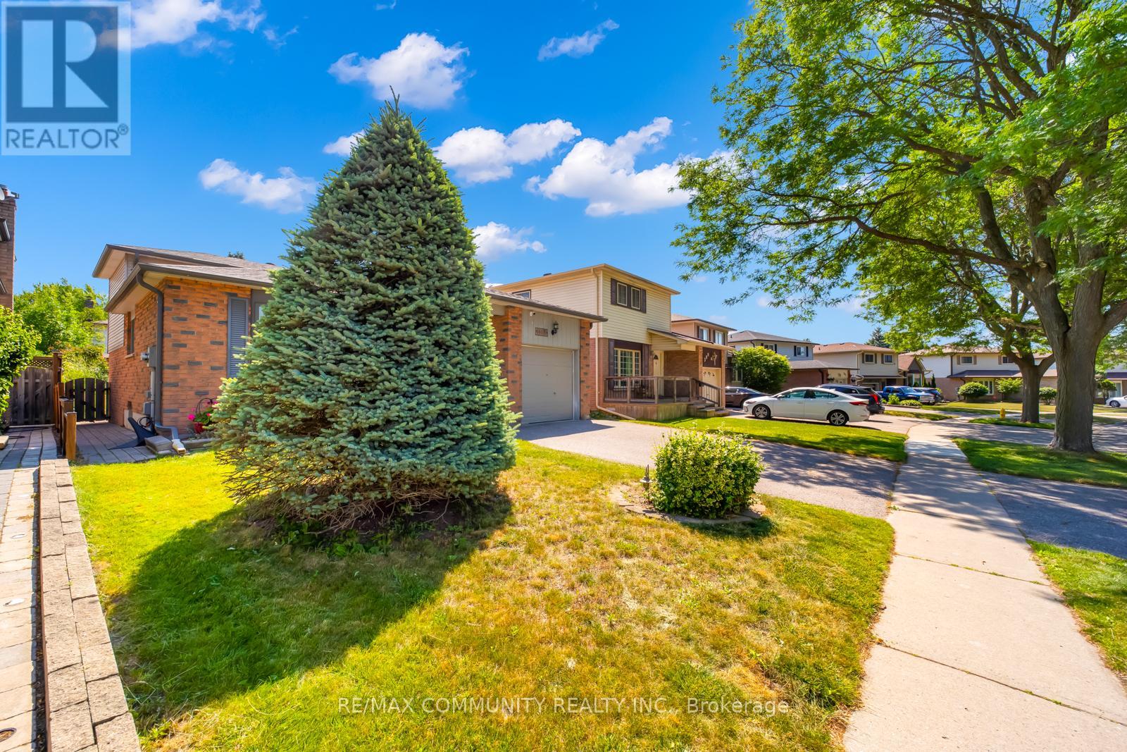 403 Gothic Drive, Oshawa, Ontario L1G 7R6 - Photo 5 - E12364455