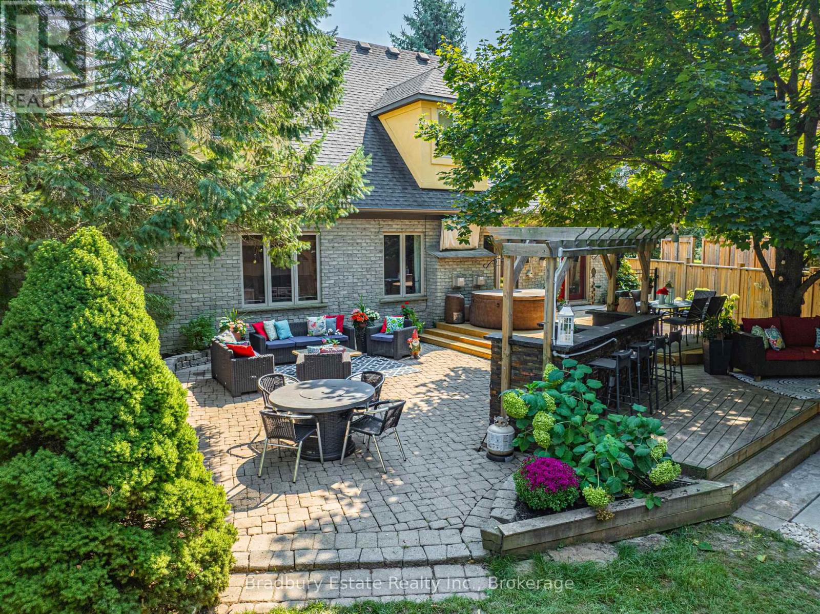 18 Palomino Drive, Hamilton, Ontario  L0R 1H3 - Photo 2 - X12364504