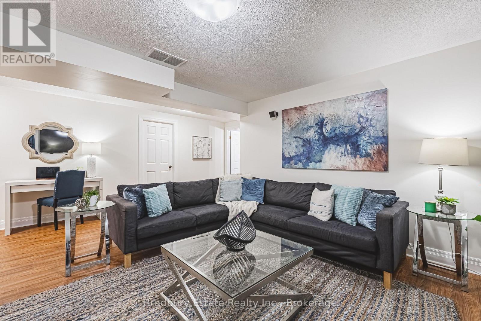 18 Palomino Drive, Hamilton, Ontario  L0R 1H3 - Photo 40 - X12364504