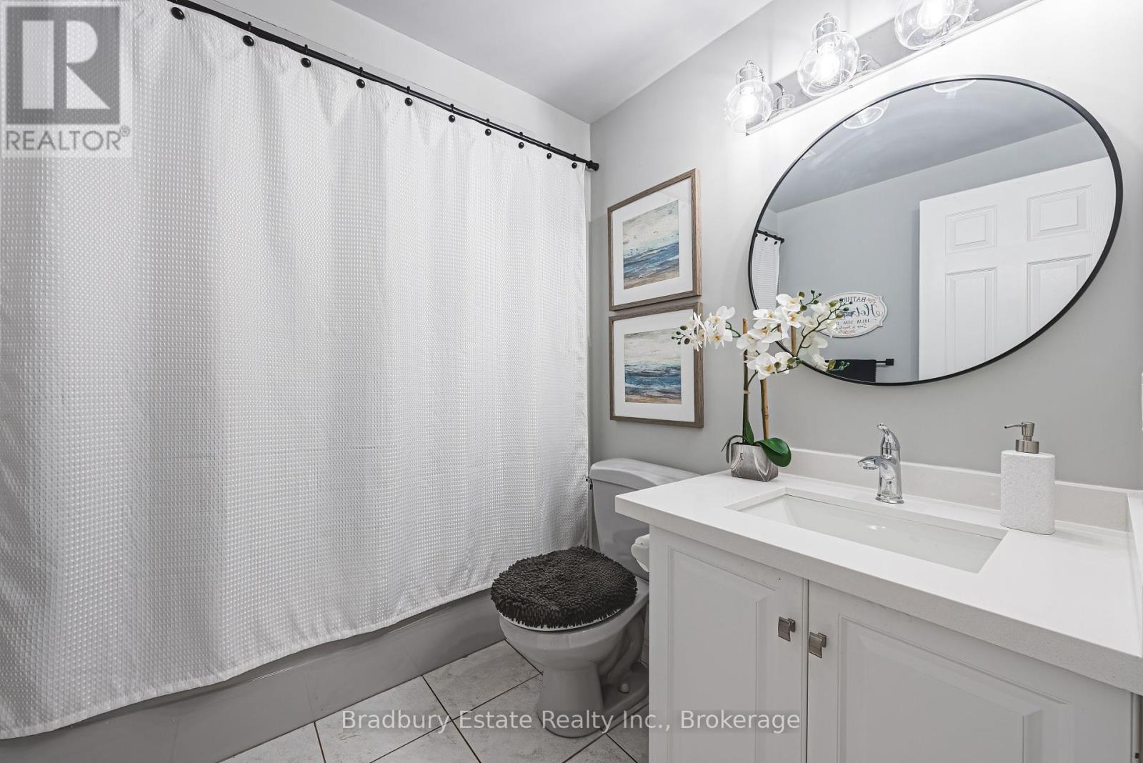 18 Palomino Drive, Hamilton, Ontario  L0R 1H3 - Photo 43 - X12364504