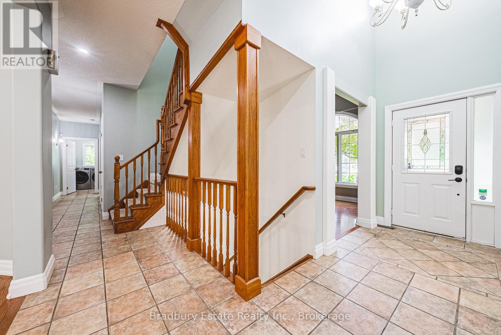18 Palomino Drive, Hamilton, Ontario  L0R 1H3 - Photo 5 - X12364504