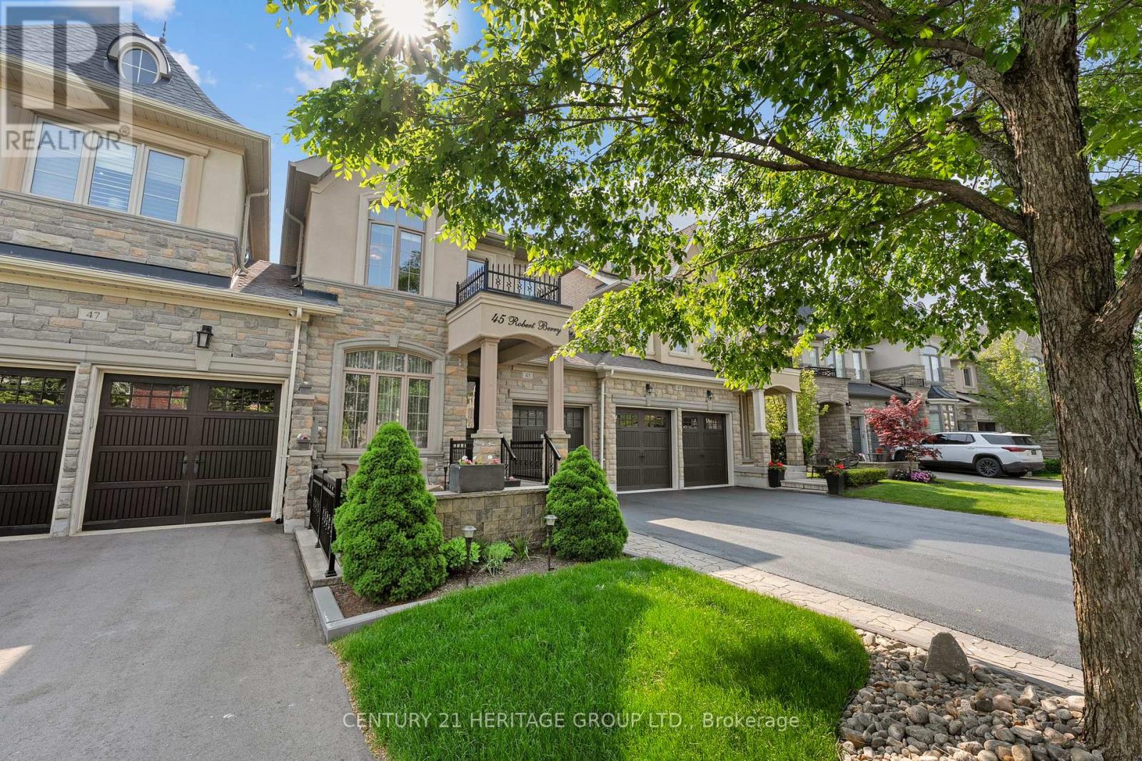 Property at 45 ROBERT BERRY CRESCENT image 2
