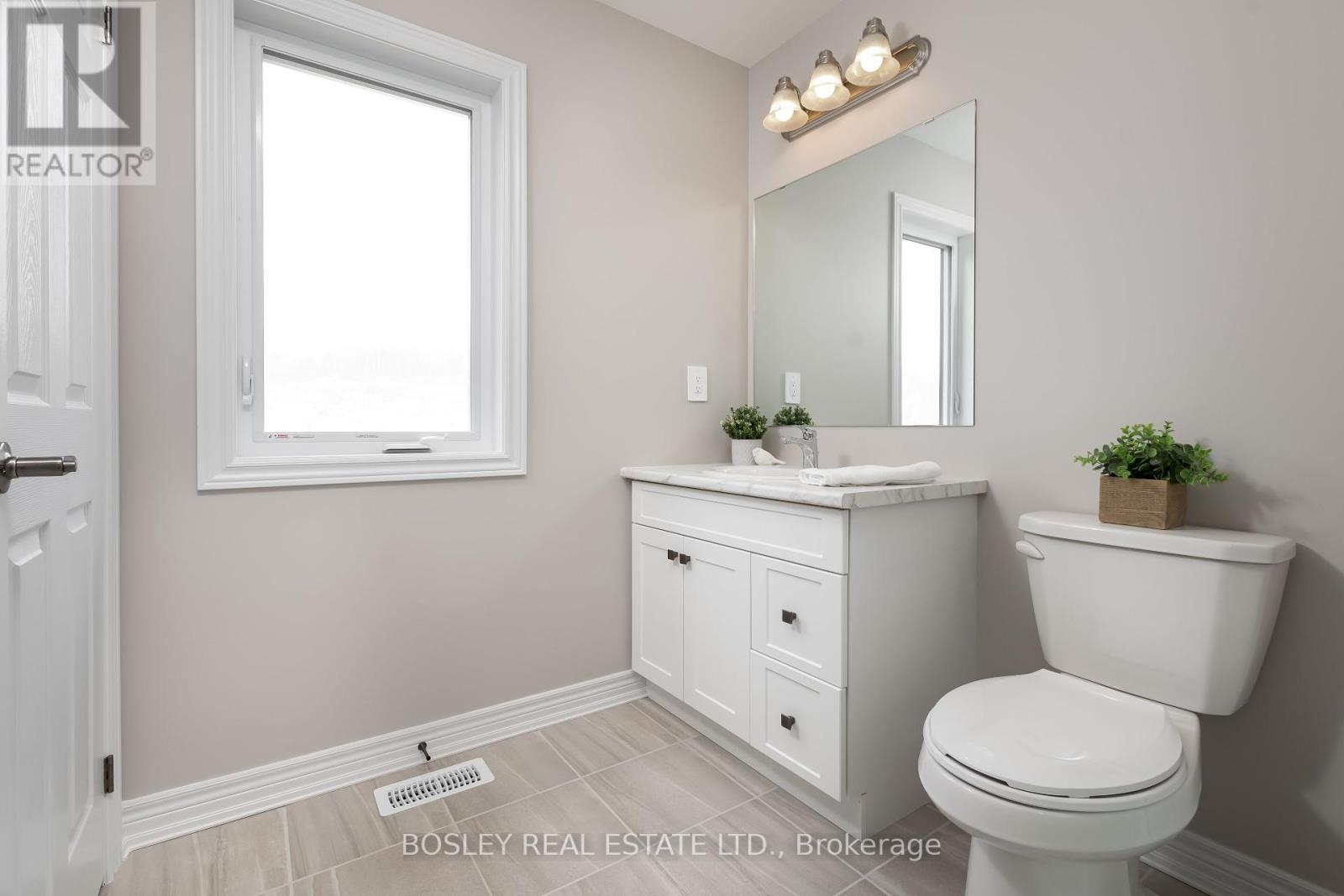 64 Uplands Drive, Grey Highlands, Ontario  N0C 1H0 - Photo 13 - X12266731