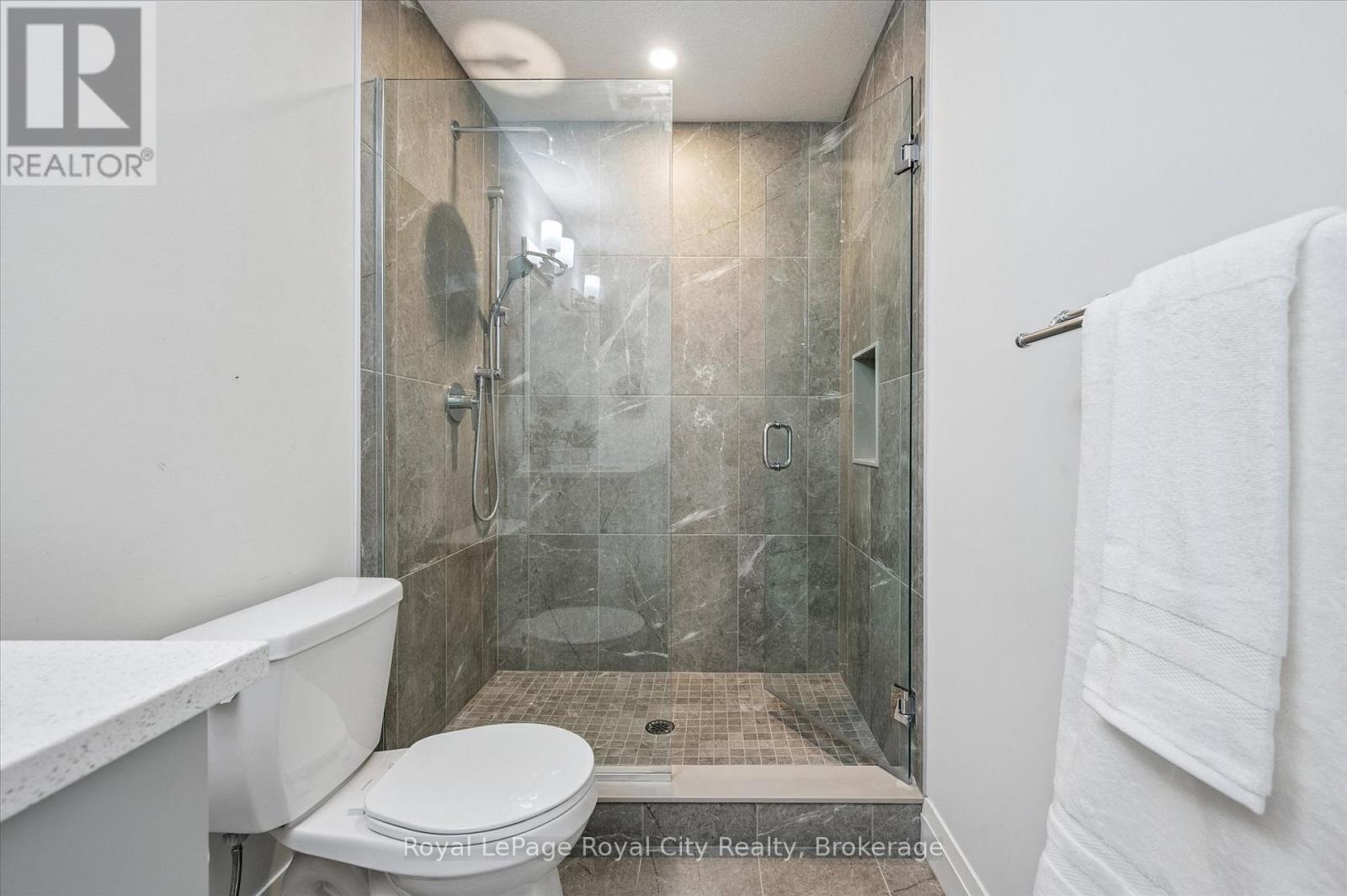 34 Wideman Boulevard, Guelph, Ontario  N1E 7L8 - Photo 24 - X12364569