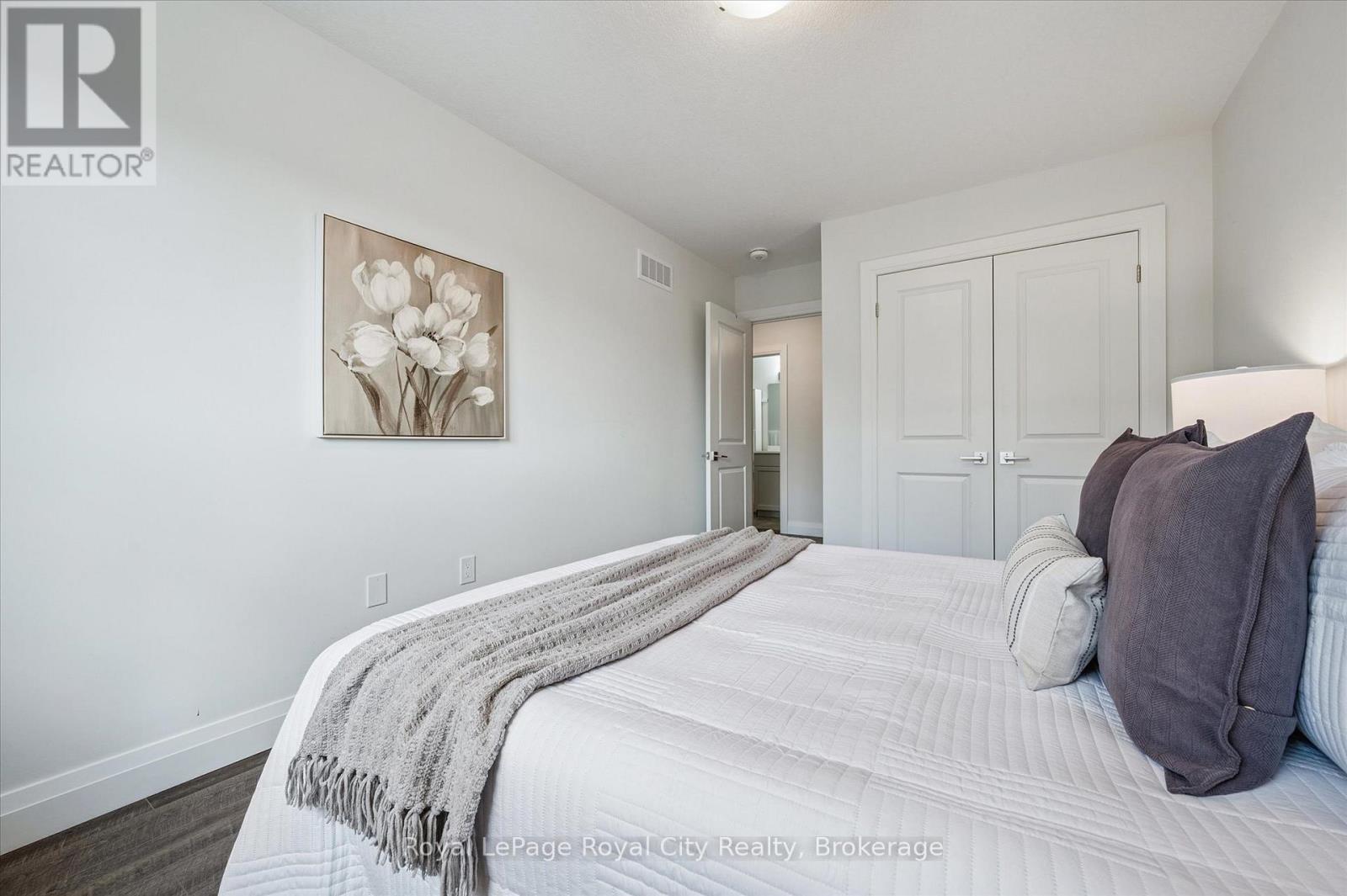 34 Wideman Boulevard, Guelph, Ontario  N1E 7L8 - Photo 27 - X12364569