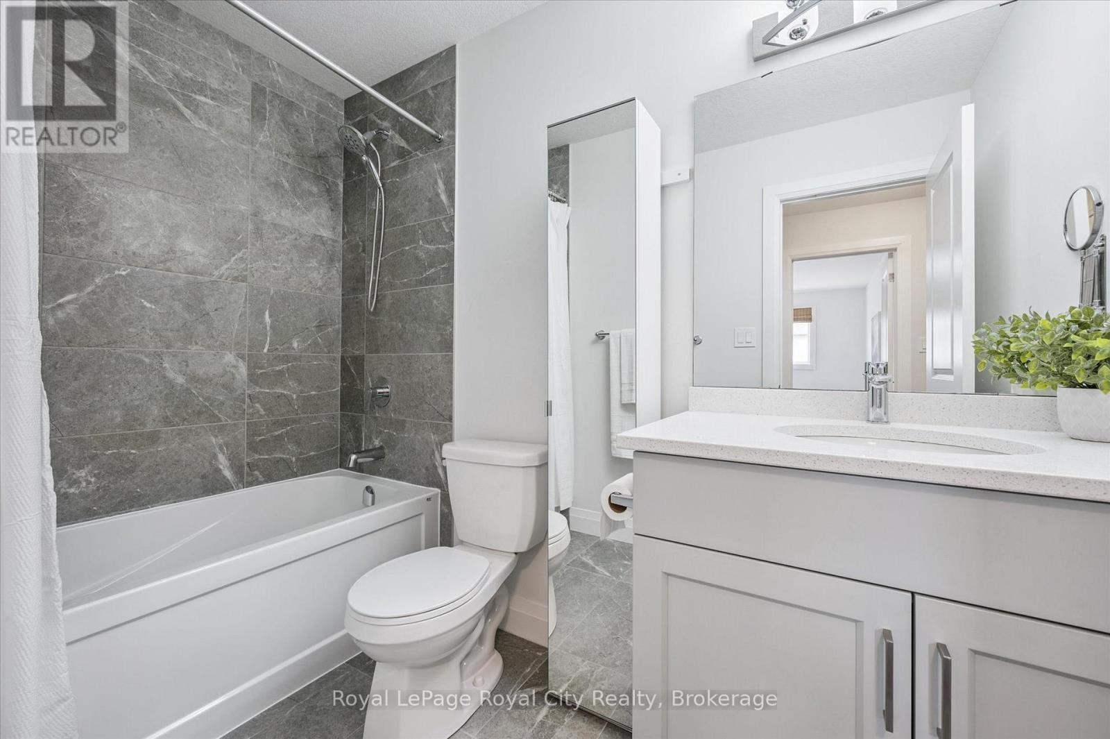 34 Wideman Boulevard, Guelph, Ontario  N1E 7L8 - Photo 30 - X12364569