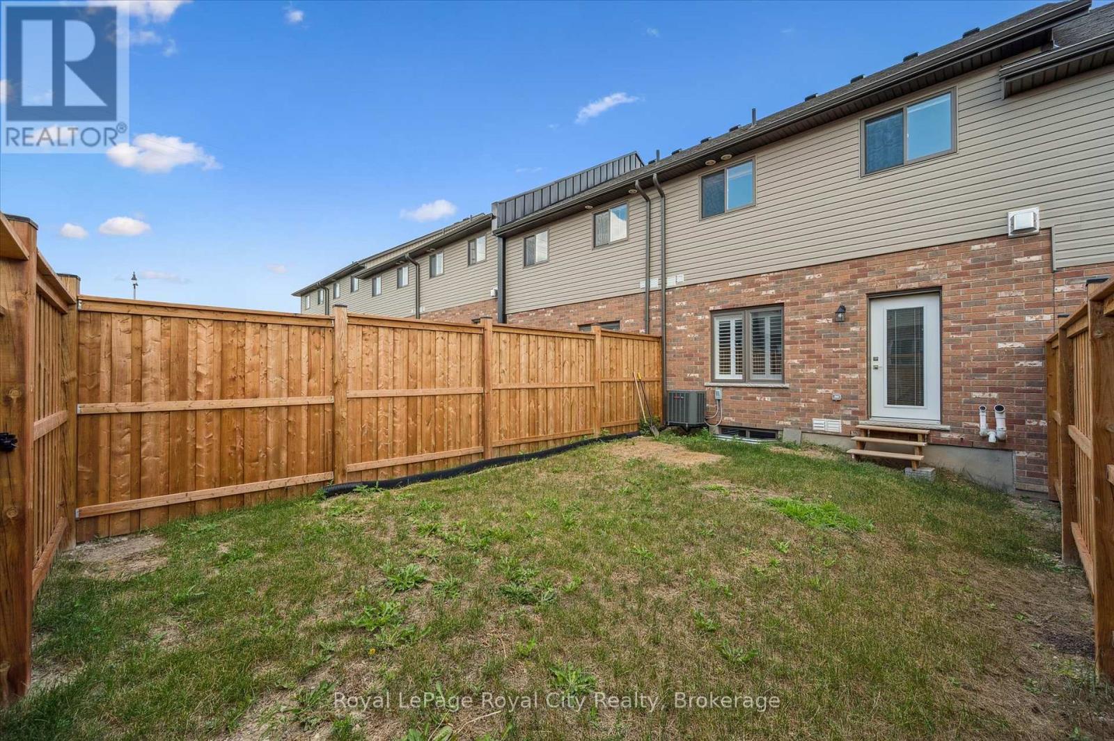 34 Wideman Boulevard, Guelph, Ontario  N1E 7L8 - Photo 32 - X12364569