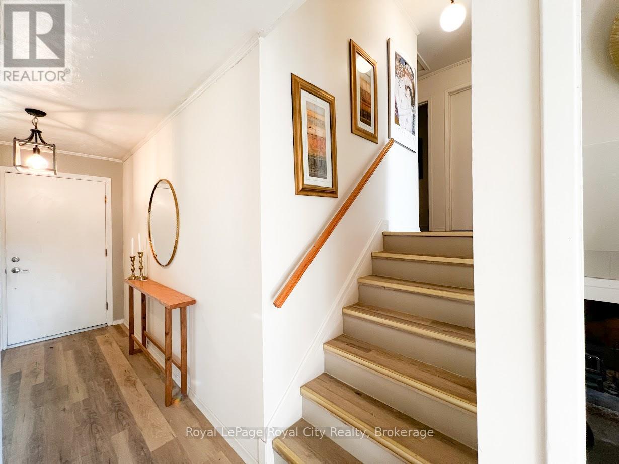 767 11th Street, Hanover, Ontario  N4N 3H5 - Photo 13 - X12364592