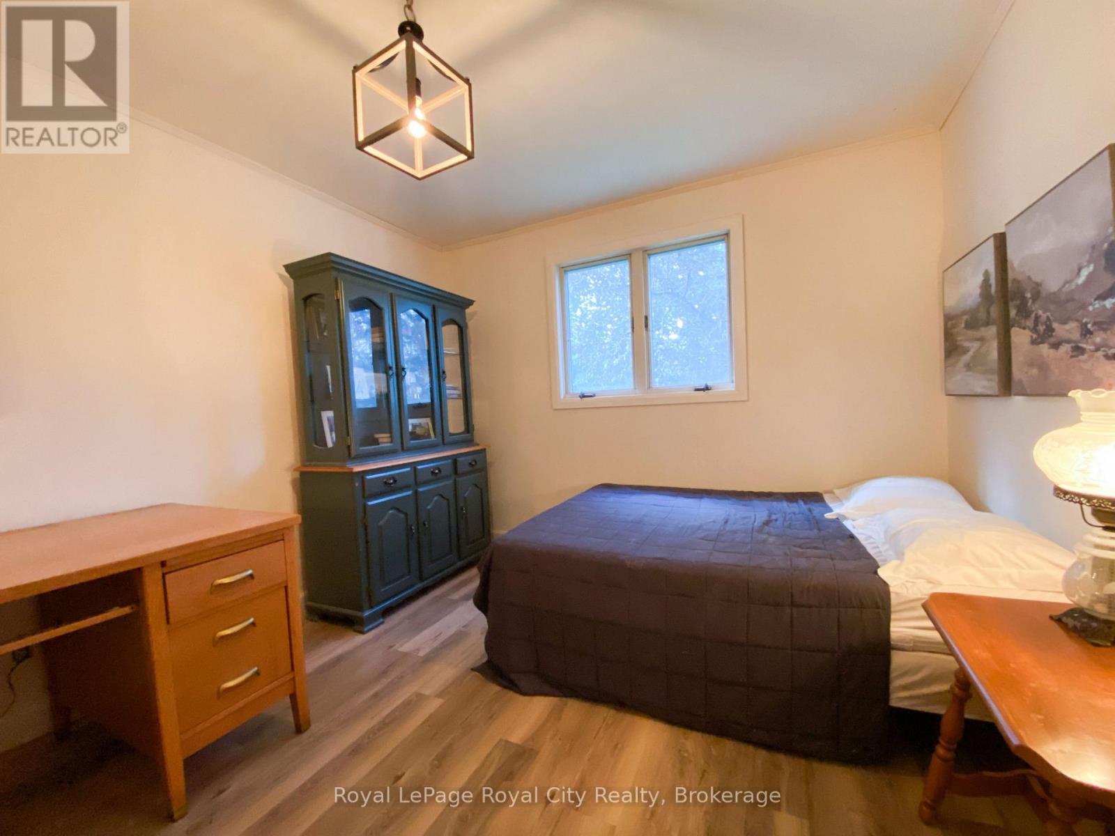 767 11th Street, Hanover, Ontario  N4N 3H5 - Photo 20 - X12364592