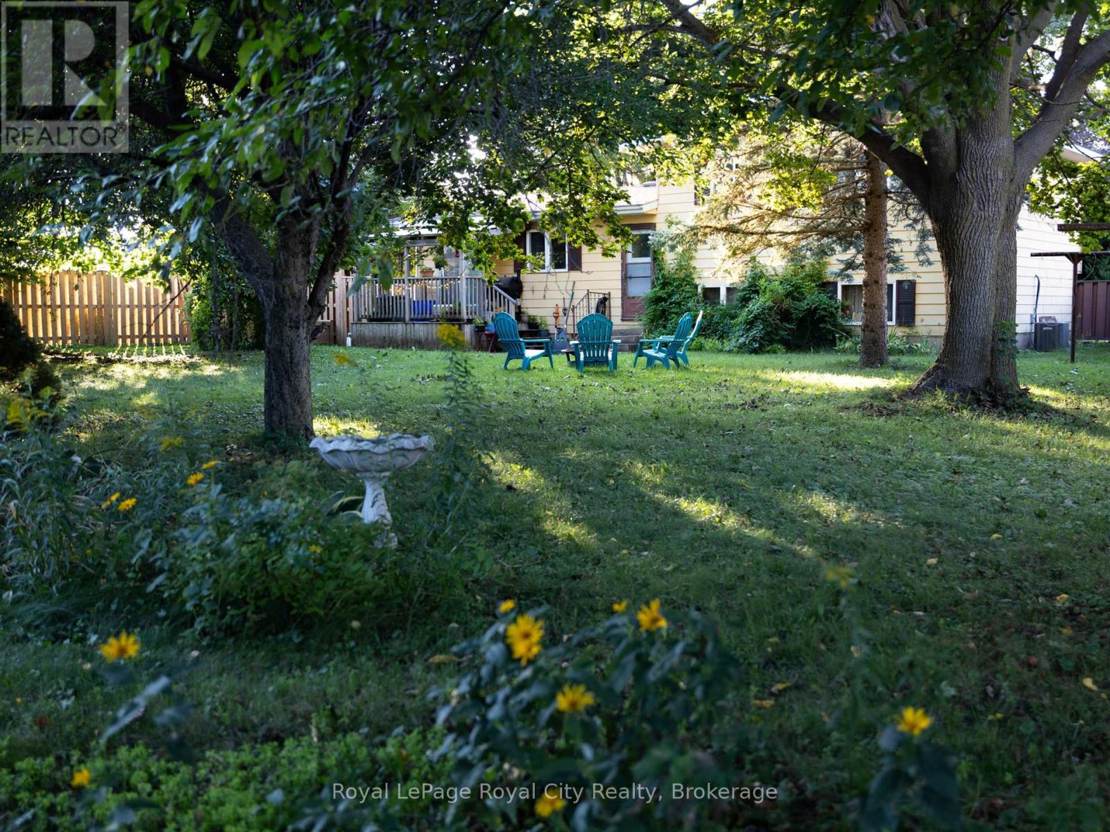 767 11th Street, Hanover, Ontario  N4N 3H5 - Photo 3 - X12364592