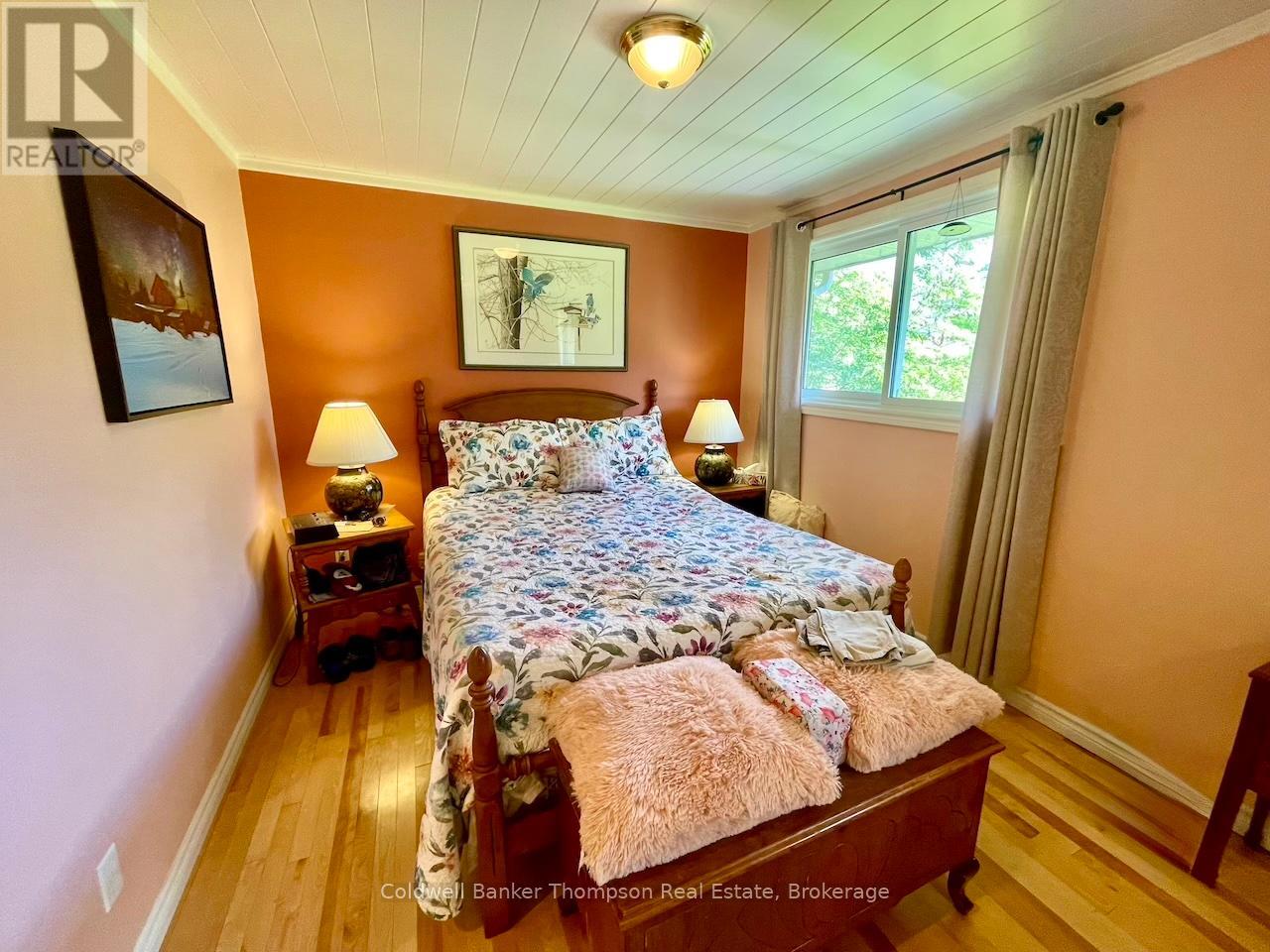 284 Lawrence Avenue, Huntsville, Ontario  P1H 1R6 - Photo 10 - X12364624