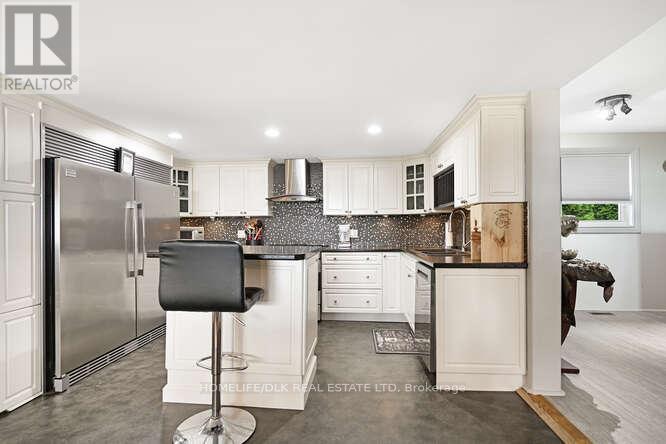 5 Thomas Street, Brockville, Ontario  K6V 5K9 - Photo 11 - X12364583