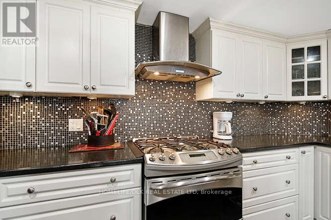 5 Thomas Street, Brockville, Ontario  K6V 5K9 - Photo 14 - X12364583