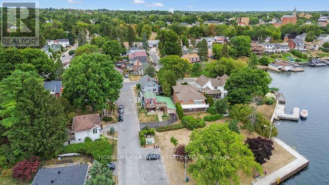 5 Thomas Street, Brockville, Ontario  K6V 5K9 - Photo 5 - X12364583