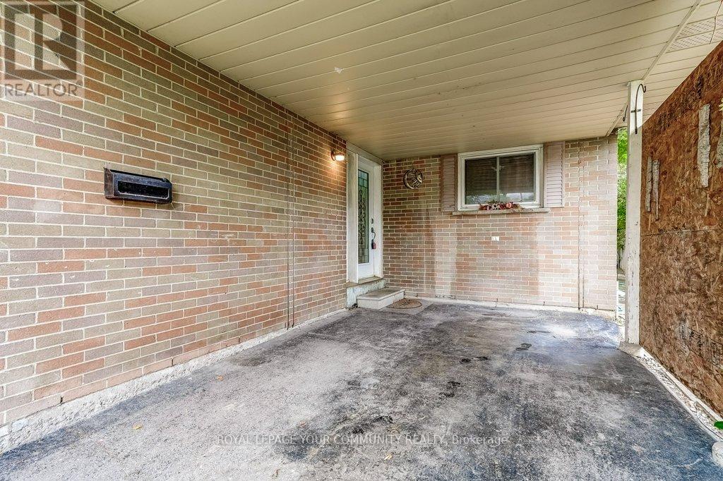 Property at 2290 DELKUS CRESCENT image 4