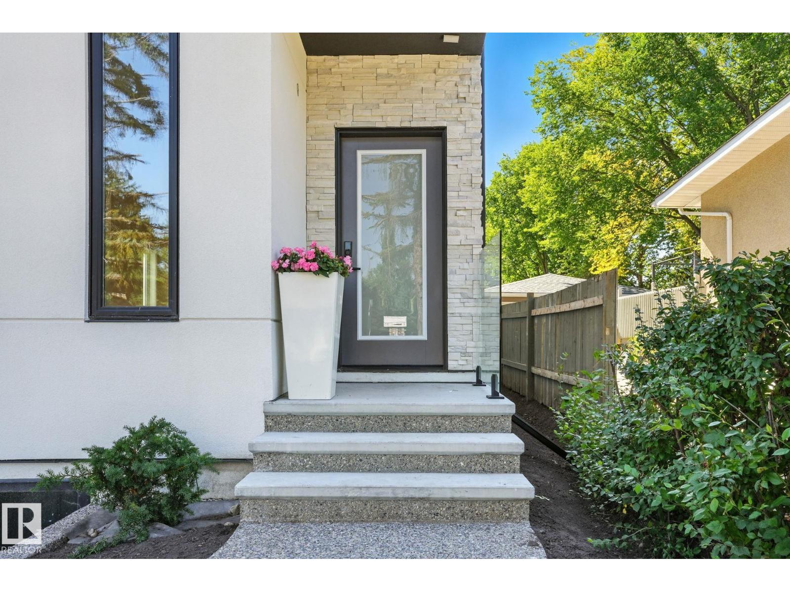 Property at 13809 BUENA VISTA RD NW image 3