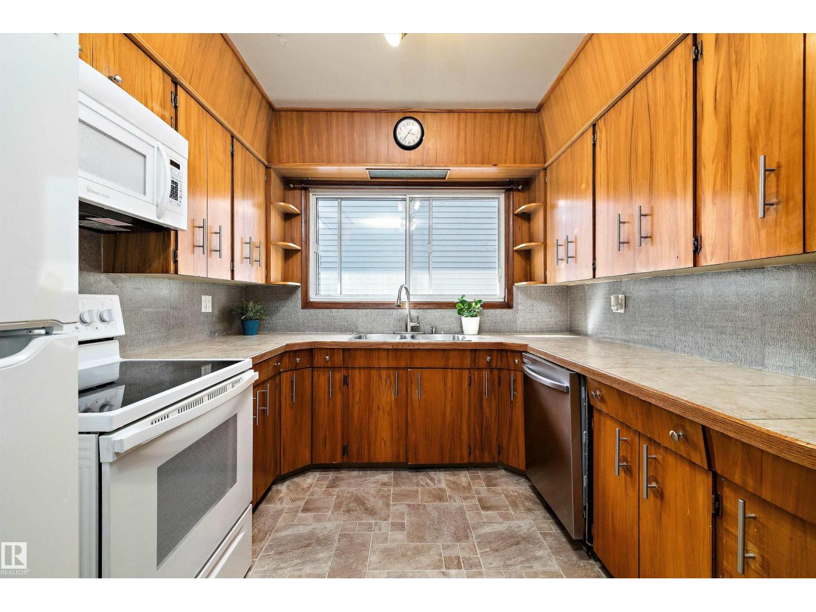 11307 / 11309 127 St Nw, Edmonton, Alberta  T5M 0T9 - Photo 14 - E4454715
