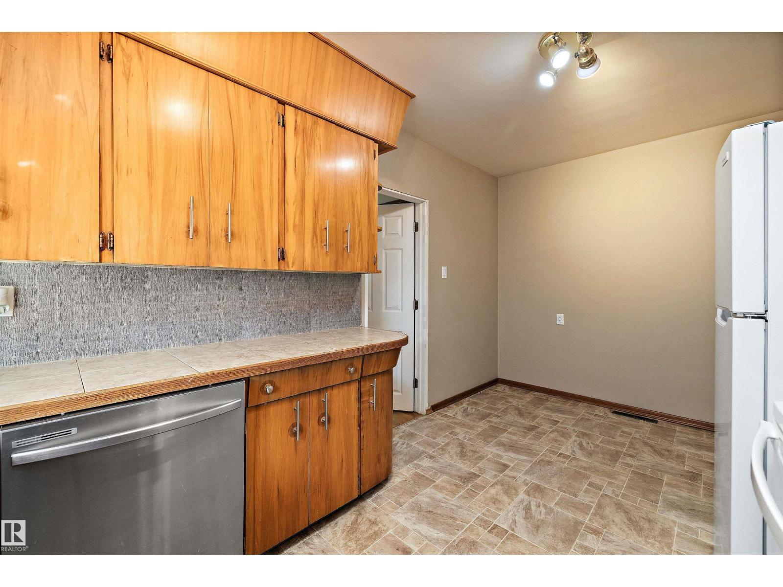 11307 / 11309 127 St Nw, Edmonton, Alberta  T5M 0T9 - Photo 15 - E4454715