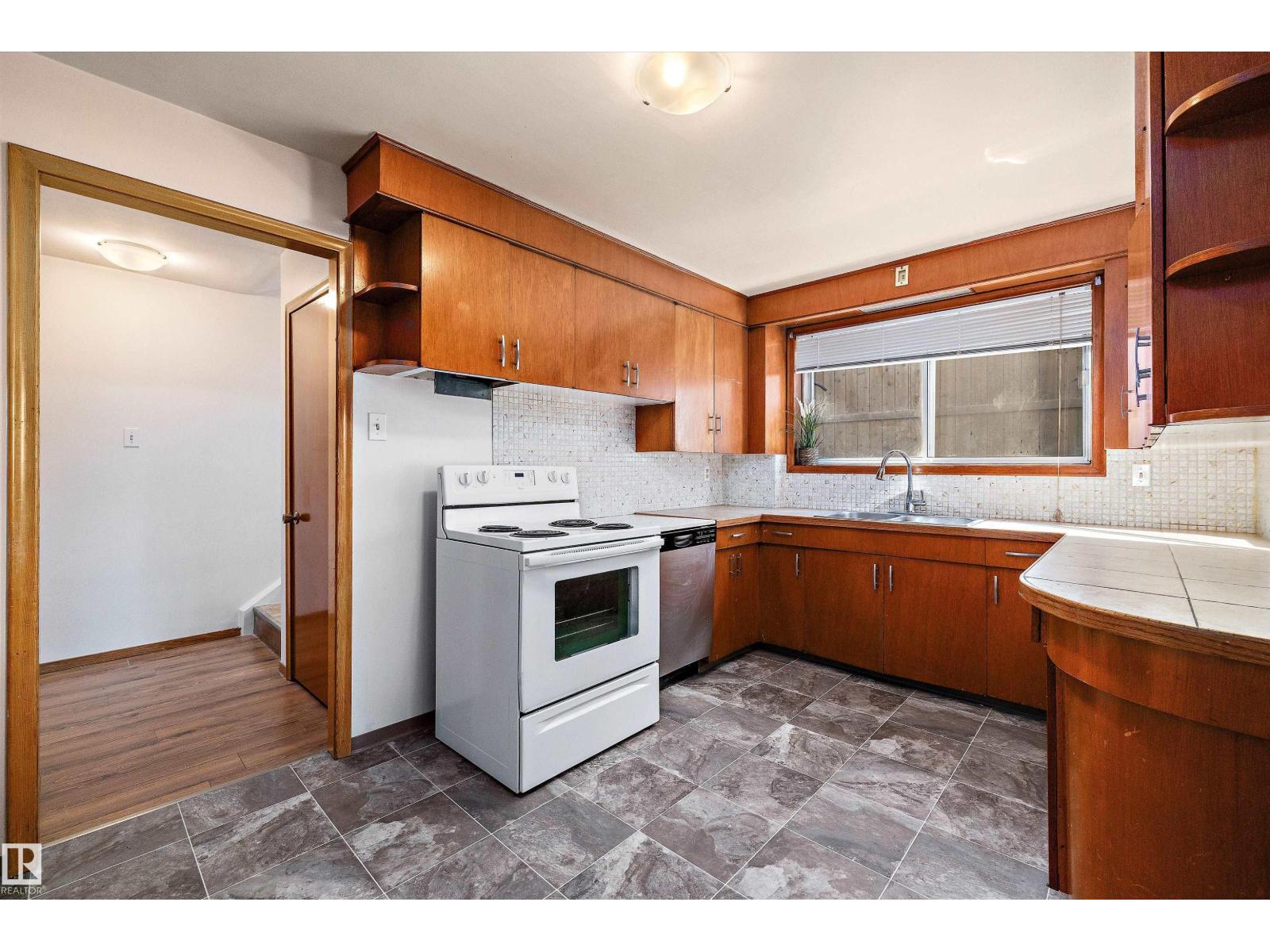 11307 / 11309 127 St Nw, Edmonton, Alberta  T5M 0T9 - Photo 38 - E4454715