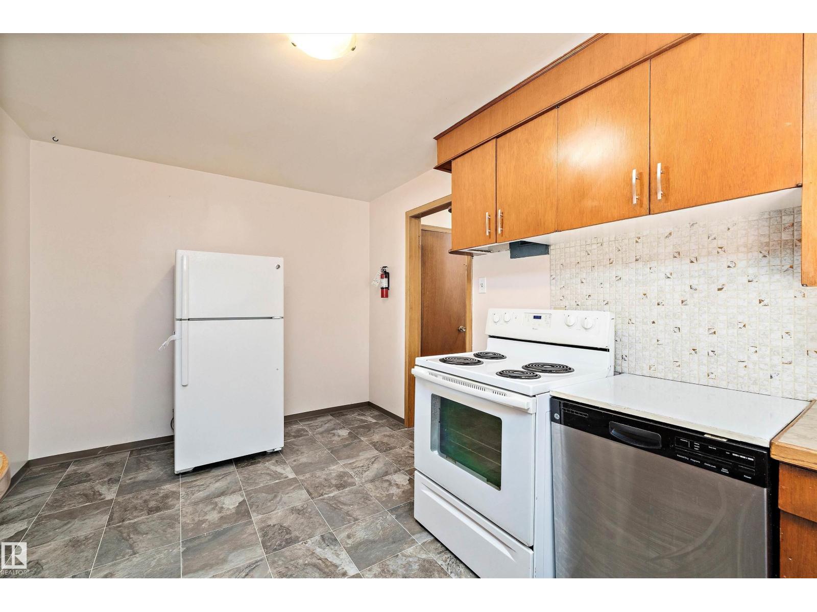 11307 / 11309 127 St Nw, Edmonton, Alberta  T5M 0T9 - Photo 41 - E4454715
