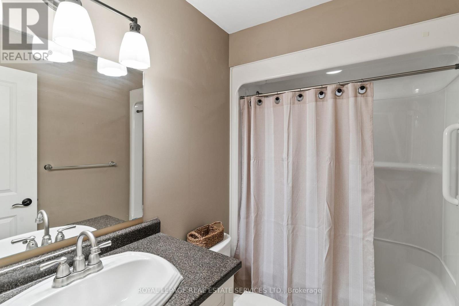 106 - 1 Park Street, Dysart Et Al (Dysart), Ontario  K0M 1S0 - Photo 17 - X12364450