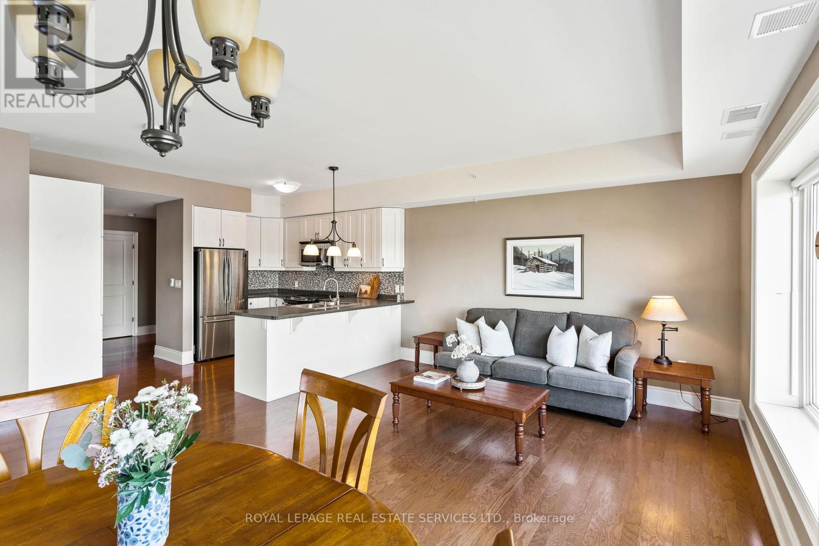 106 - 1 Park Street, Dysart Et Al (Dysart), Ontario  K0M 1S0 - Photo 6 - X12364450