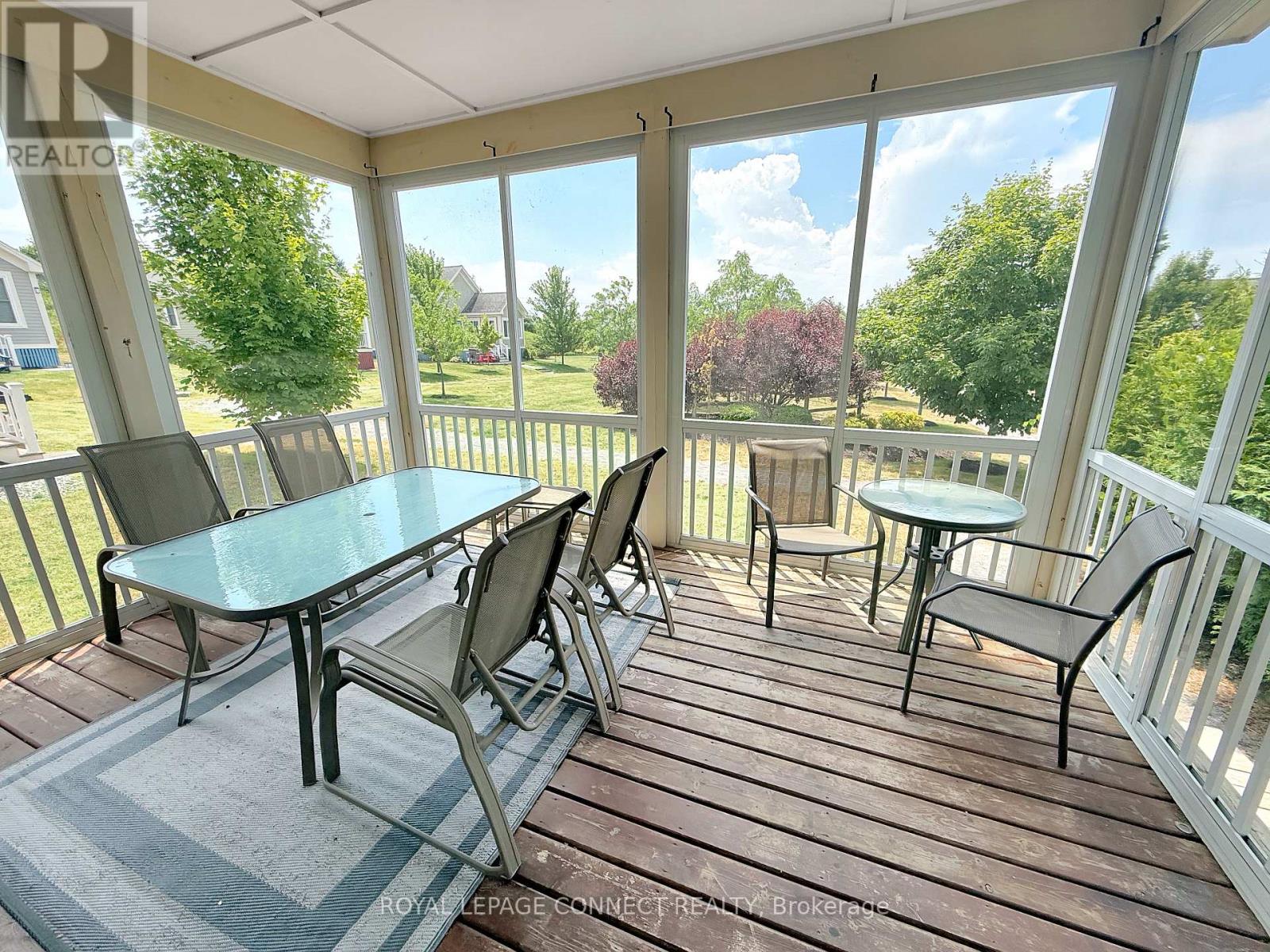 27 - 13 Butternut Lane, Prince Edward County, Ontario  K0K 1P0 - Photo 5 - X12364465