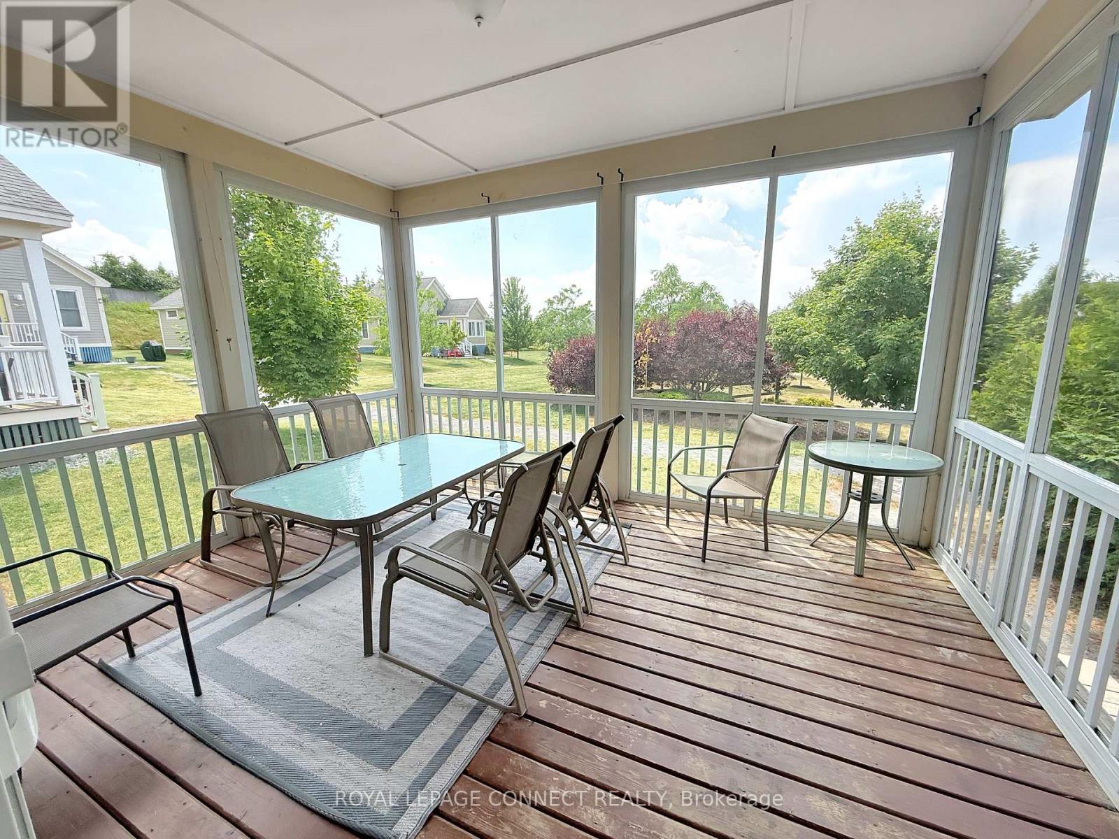 27 - 13 Butternut Lane, Prince Edward County, Ontario  K0K 1P0 - Photo 6 - X12364465