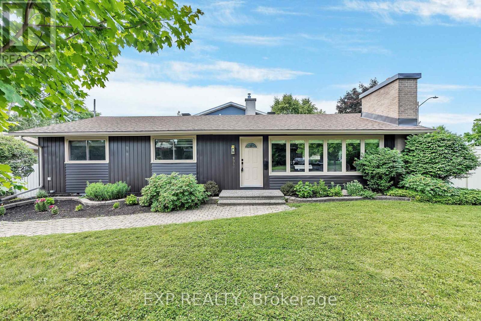 936 BLYTHDALE ROAD, Ottawa, Ontario