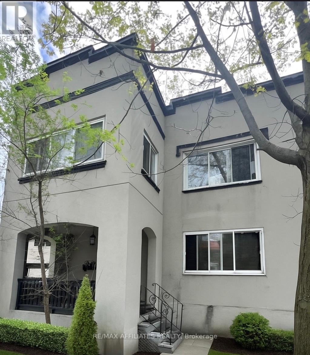 2 - 320 LAURIER AVENUE E, Ottawa, Ontario