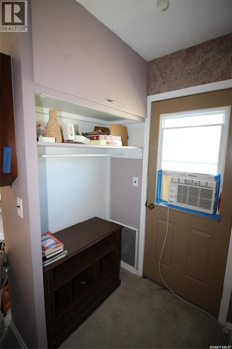 614 Front Street, Eastend, Saskatchewan  S0N 0T0 - Photo 15 - SK016649